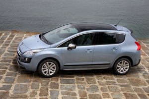 peugeot_3008HYbrid_lateral