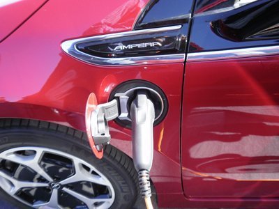 Las ventas de vehículos electrificados alcanzan los 10,5 millones (+55,5%) en 2022