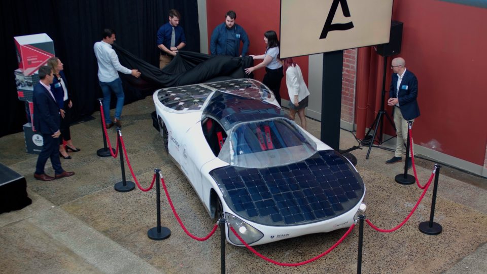 Ascend, el coche desarrollado por Acciona que funciona con energía solar
