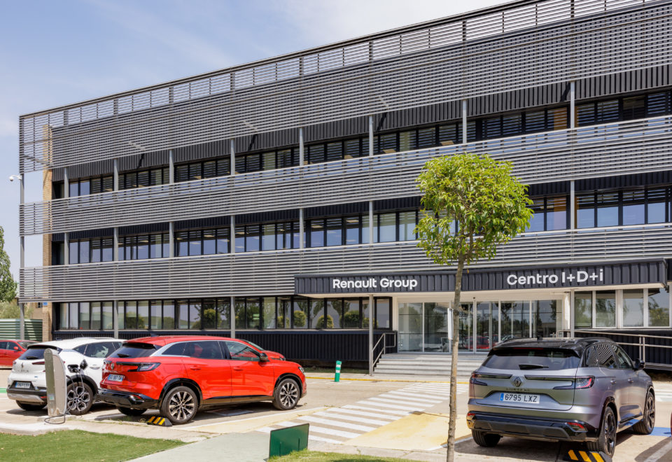 Renault aumentará un 50% la plantilla de su Centro de I+D+i de Valladolid, con 500 nuevos ingenieros