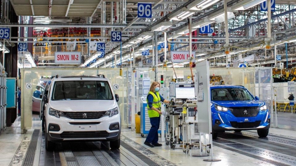 Stellantis lidera la producción en España en 2022, con 851.661 vehículos ensamblados (38,4%)