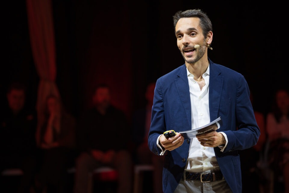 El Mercedes-Benz GLC y la BMW Motorrad M 1000 RR, ganadores de los Motor Awards 2026