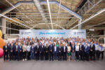 Inicio de producción del Skoda Epiq, el 4 de junio, con la presidenta de Navarra y el de la fábrica de Landaben en el centro de la imagen.