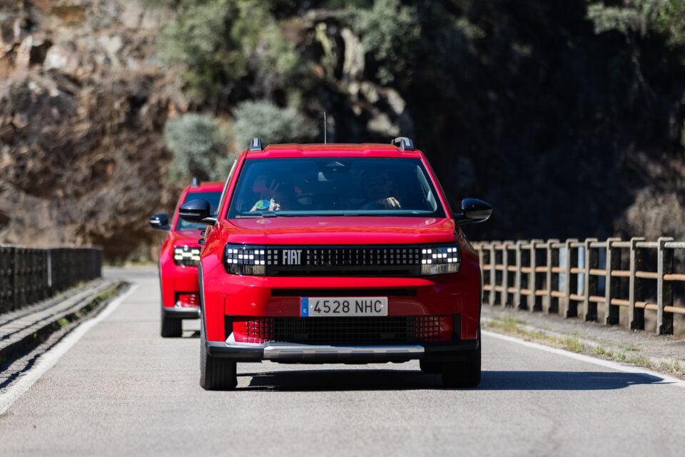Imagen del Grande Fiat Panda circulando.